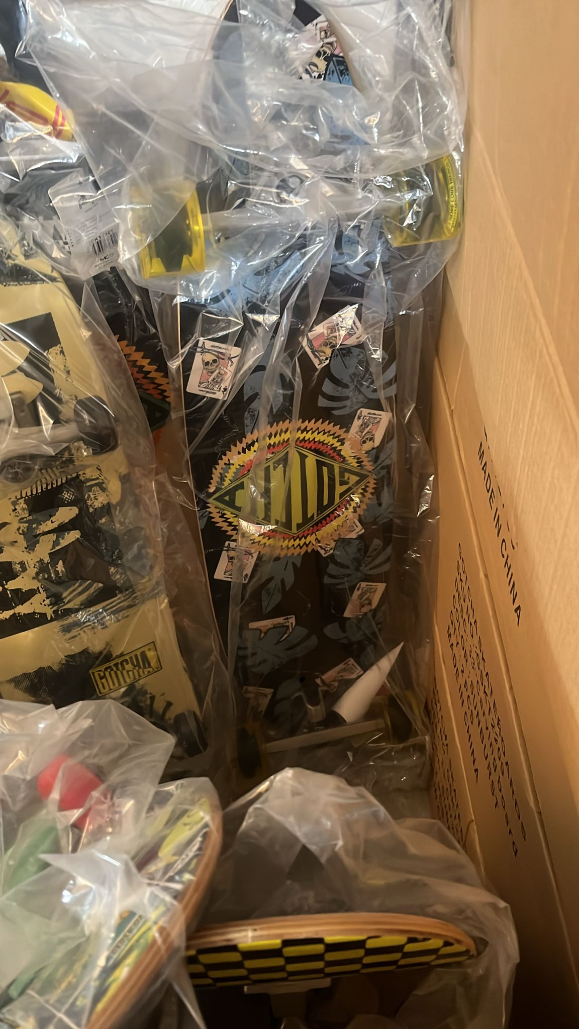 100 X Gotcha Skateboards Mixed USA BRAND