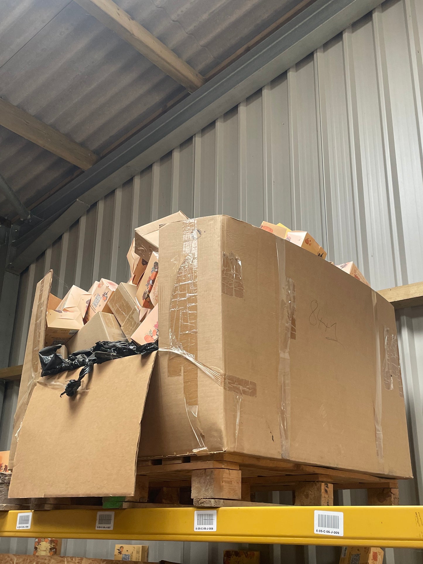 Mixed Pallet No Manifest C