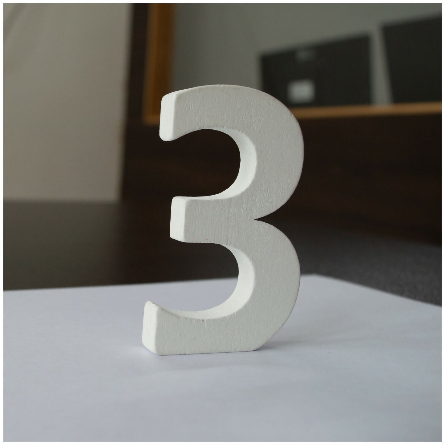 920pcs White Wooden Numbers 8cm Mixed Joblot 0, 2 to 9 Number Free Standing