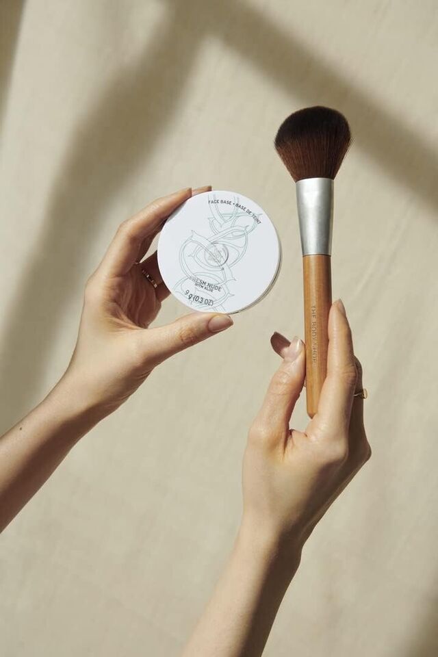 72 X The Body Shop Face Base SHADE 80 Fresh Nude with Aloe